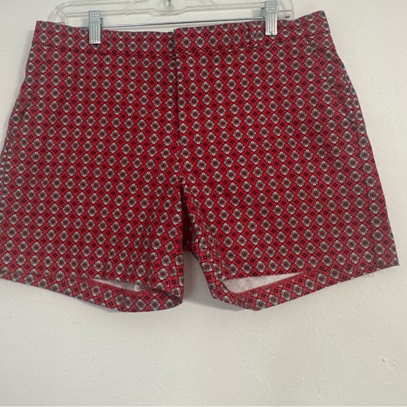 Banana Republic Red Geometric Flat Front Plaid Shorts - Picture 9 of 10